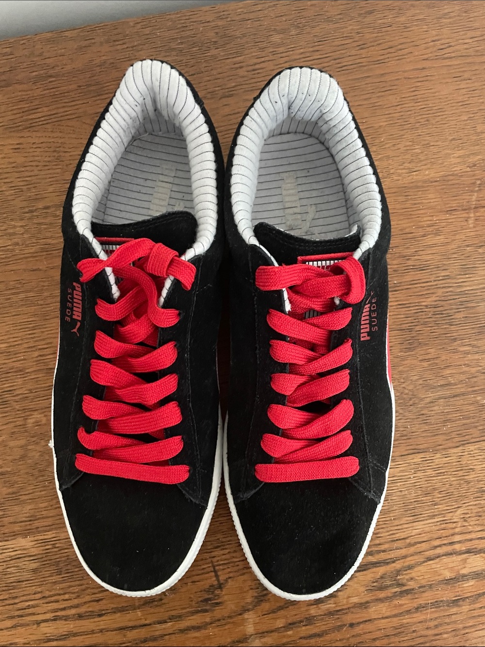 Men’s Puma Black Suede Sneakers with Red Laces. Size 10.5 - Picture 4 of 8